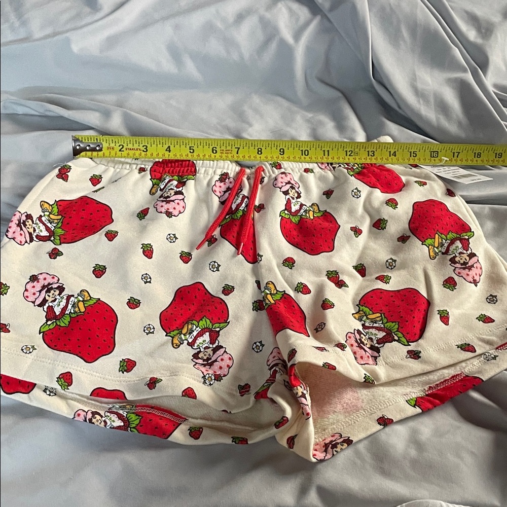 NWT Kohl's Hybrid Apparel Pajama Shorts with Strawberry Shortcake Design